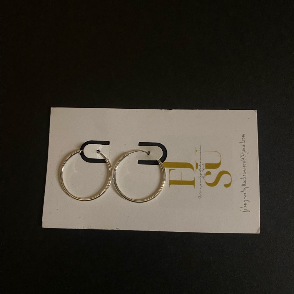 Hand crafted Sterling Silver Seamless Hoop Earrings